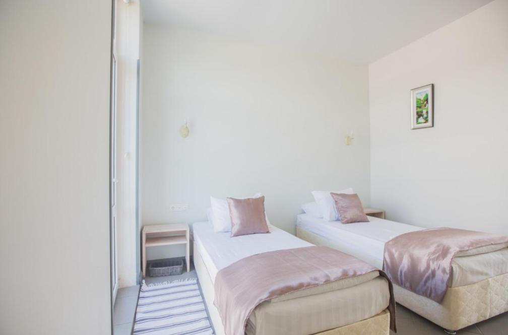 HELIOPARK Gora Bagrata Hotel Sukhumi Exterior foto